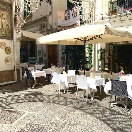 La Finestra Sul Duomo, Amalfi Coast * Vietri sul Mare
